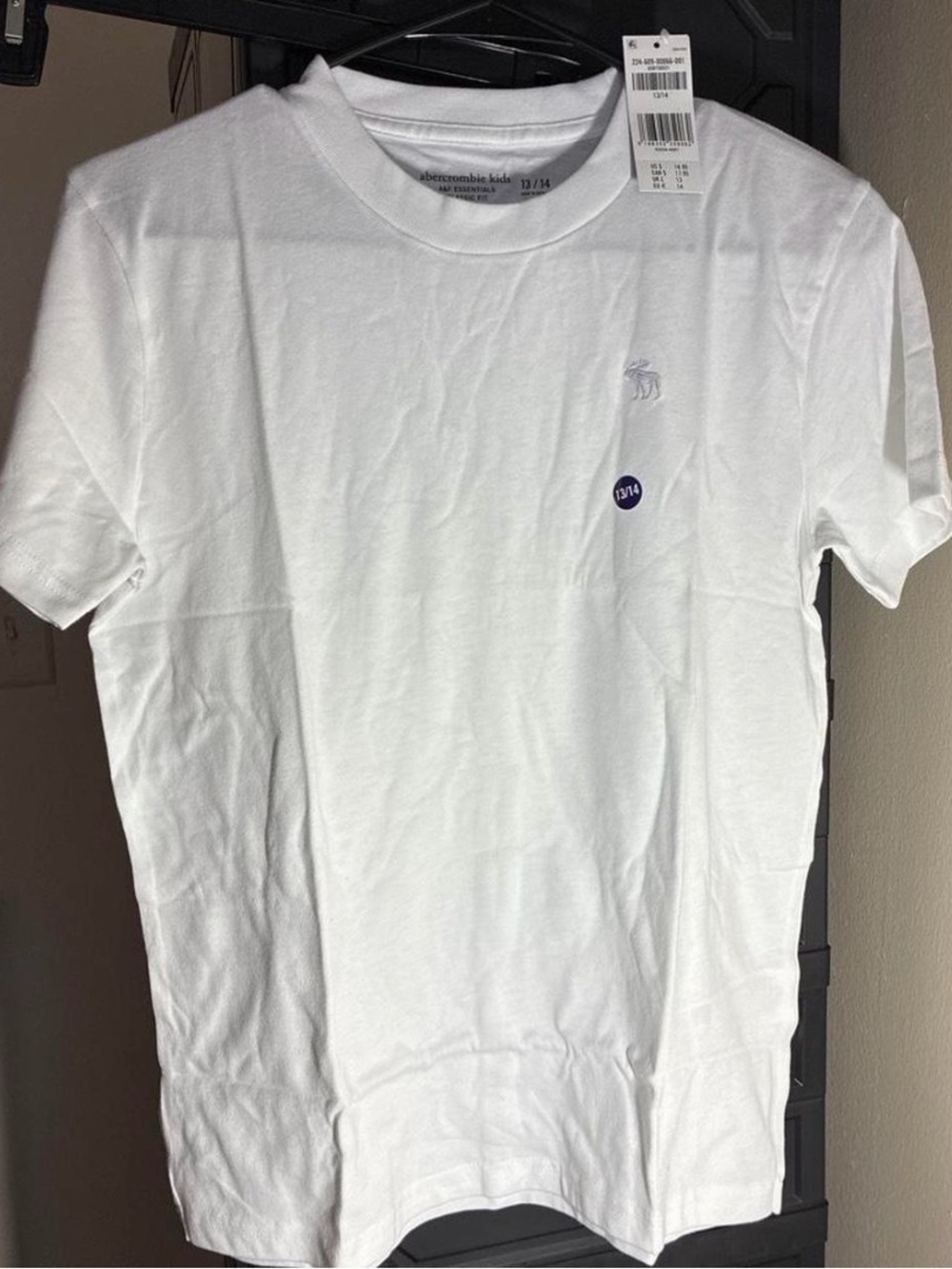 Abercrombie & Fitch White Short Sleeve Crew Tee with Subtle Logo